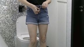 In the morning I feel the urge, so I go to the toilet WMV FULLHD 1080p
