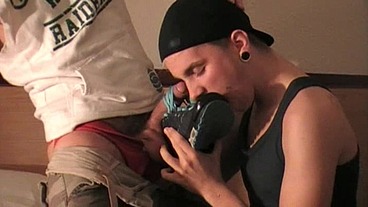 3 (93) sneaker sextape with a twink and a straigth surfer with xxl cock