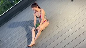 Hand Stand Blowjob Cumshot After She Lose the Game You Never See That Before