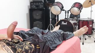 my ginormous hard-on in my siss guest room