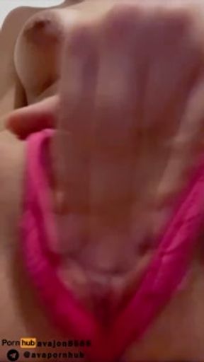 نمای نزدیک از کص دختر سکسی ایرانی💋😈💦 / Persian girl wet pussy close up