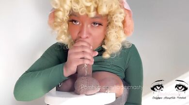 Isabelle Fiends for Your Dick (Sloppy Blow-Tit job)