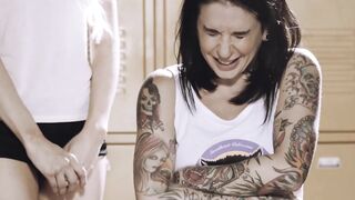 Beautiful Stoya feasts on inked lesbians wet pussy