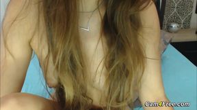 Brunette Finger Plays Her Cunt Wildly