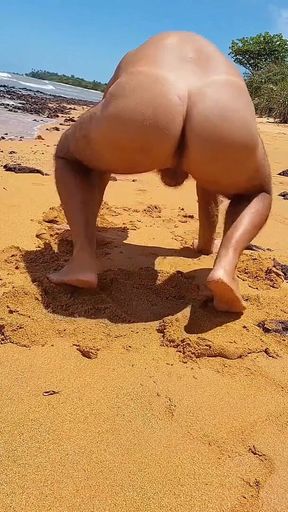 Ladysilva Hot Ass on the Beach