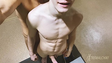 Students anal fuck at the college gym locker room