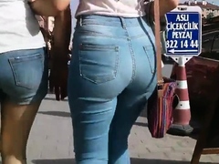 Excellent Candid Ass From Teen Girl