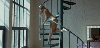 Naked ballet dancer . Art erotic video.