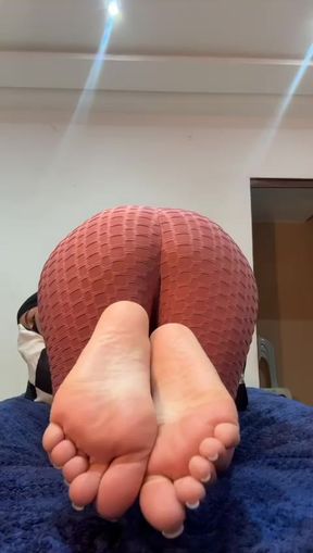 Shy hijab girl gives foot fetish fantasy  arab solo with gentle touches &amp; muslim barefoot love