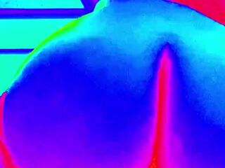 THICK HOTTY TEASING YOU AT RAVE BOOTY SHAKING ON TIPPY TOES OF/ Fansify @Princessikigaii