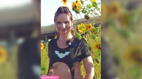 Jeny Smith decided to play around with her body a little at an abandoned construction site