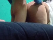 un rapidin en 4 con nalgadas y termino adentro de ella