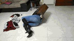 How can she get out of here now? WMV (1920x1080) FHD