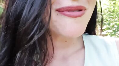 I forgot my panties on the way home so i started masturbating in public