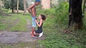 nossa gostei muito de sentar no pau do novinho fiquei toda molhada gozei horrores. no meio do mato