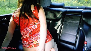 fisting my hole with a handlebar in the car