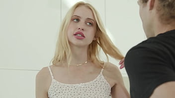 Chloe Couture is My Squirt-Aholic Step Sister