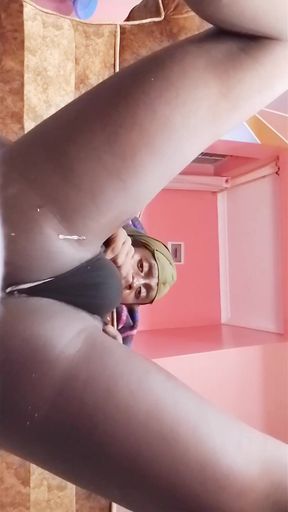 Hot Twink Jerk off While Watching TV