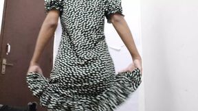 Hot Punjabi beauty teasing her faraway lover with sensual moves