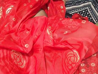 Recent Bangladeshi red saree sex clip. Bangla voice hawt sex movie