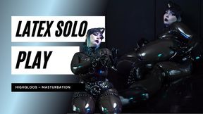 Latex Fetish Military Catsuit – Heiße Solo-Masturbation in engem Gummi-Outfit