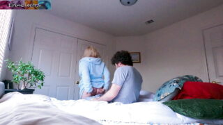 Creampie, cowgirl &#8211; amatör stora naturliga tuttar Amerikansk hemmafru MILF slampa rövad och får sitt rövhål fyllt med sperma