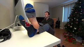 Myles Rest'_s His Feet up on the Desk in Your Face! 1080p HD