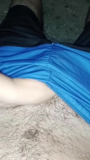 Drinking night leads us to show off and have sex in the street, hopefully the neighbors haven't seen our creampie in secret