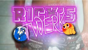 RICKS 💦 TWERKING TIME AT BATHROOM #3