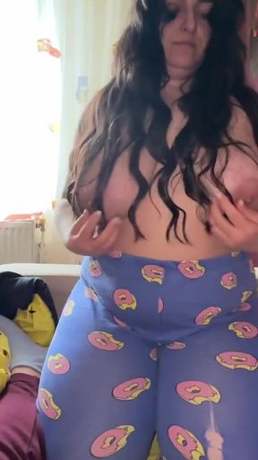 It's your first blowjob ? I will suck that tipp slow and I will make you cum hard !   Clip 2