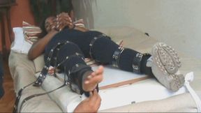 Rhaysa and Mariana in intense 22 minutes foot tickling on the tickle table