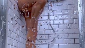 voici la suite de la douche, comme je te l’avais promis