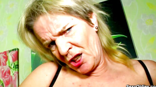 Sensual Senior Seduction Mature Diana Vs Intimate Adventure
