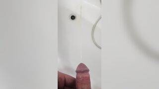urinating in the bath