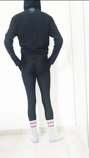 I&#039;m have fun in black zentai suit