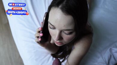 Stepsister cheats on boyfriend while on the phone