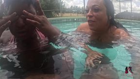 Underwater Blowjob Threesome