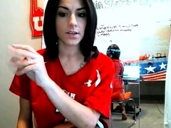 Amateur Webcam Babes Going Solo
