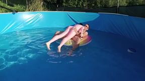 Wet Ride in the Pool Fucking a Doll with a Proper Finish