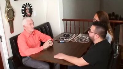 STEPDADDIES BAREBACK TRAP SISSY THREESOME