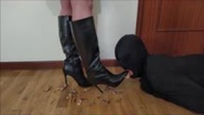 Eat your breakfast from my boots