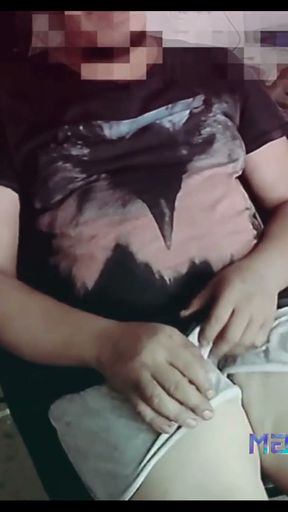I love to be watched while I masturbate 01   Clip 1
