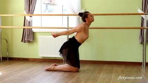 Regina Blatt amazes us with flexibility