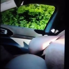 Sexydixie driving with tits  out