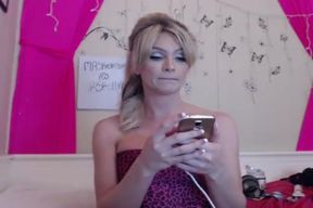 dilettante playgirl With yam-sized enjoy muffins Railing long fuck stick On web cam