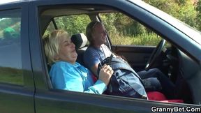 Old granny getting screwed roadside