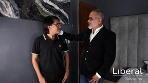 El Esposo Te Abre el Culo Antes de que Veas a Su Mujer.