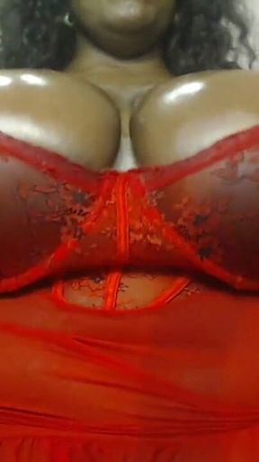 BBW Bouncing Her Tits