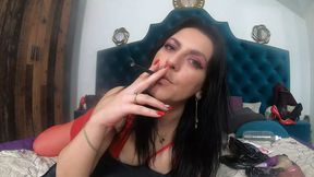 Who's all about feasting on femme fatales' finest flesh?