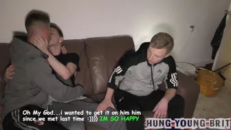 A gypsy traveller tops a fit scally barman and covers him in cum